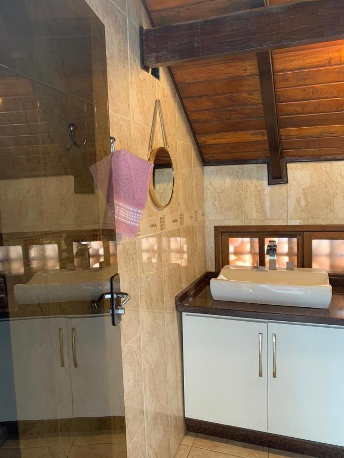 Cobertura Dos Amores Na Localizacao Da Brava-